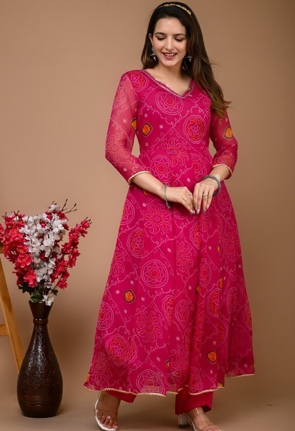 Get ready to shine with the Magenta Pink Chiffon Bandhani Printed Anarkali Suit Set! image 2