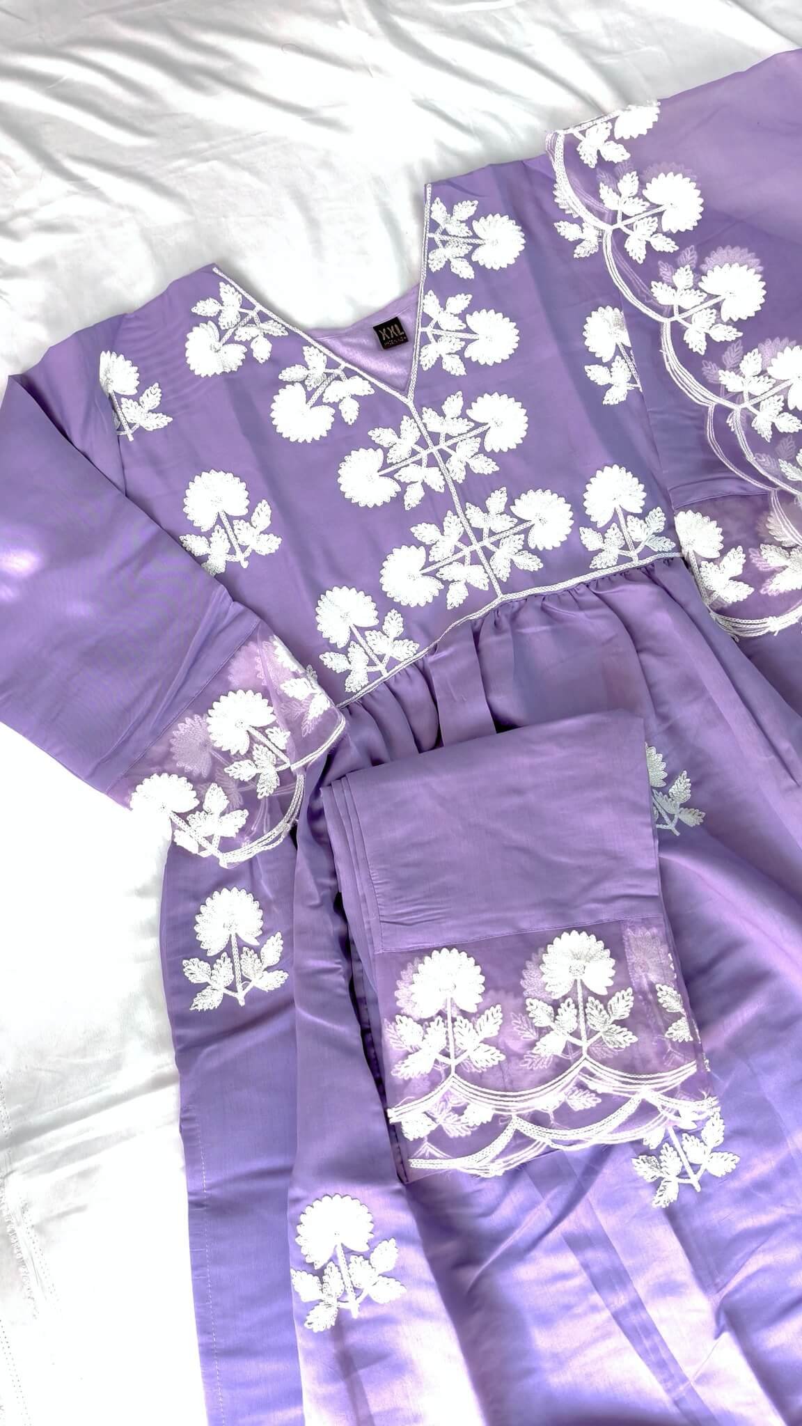 Enjoy the elegance of the Lavender Roman Silk Kurta Pant Set with Dupatta. image 4