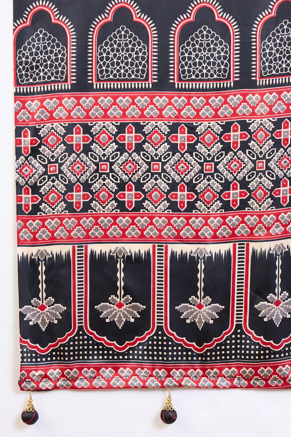 Stylish and Elegant Red Semi-Modal Saree with Blouse Piece image 4