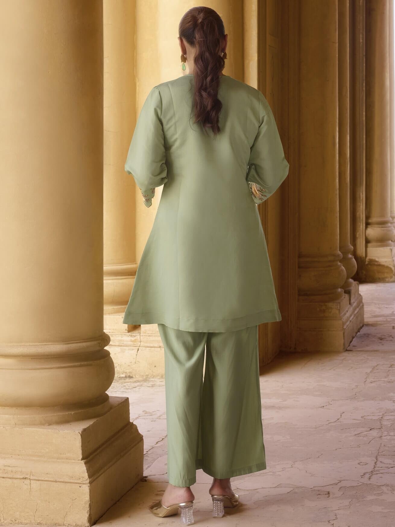 Improve Your Style with a Green Roman Silk Set with Embroidery image 2