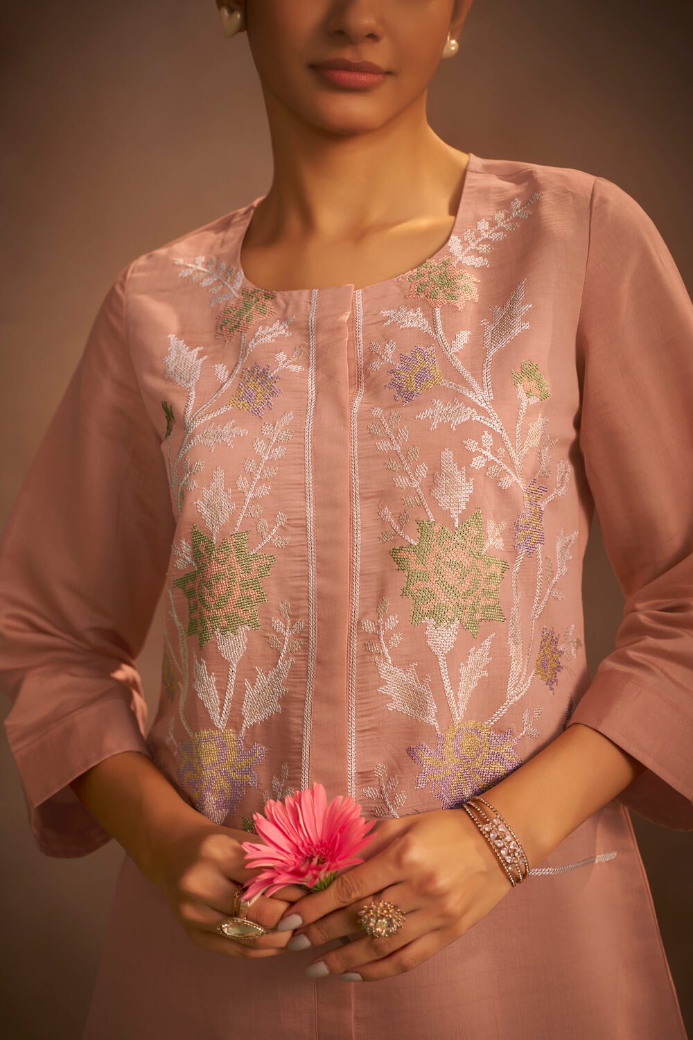 Improve your style with a peach-colored Roman silk co-ord set with embroidery. image 5