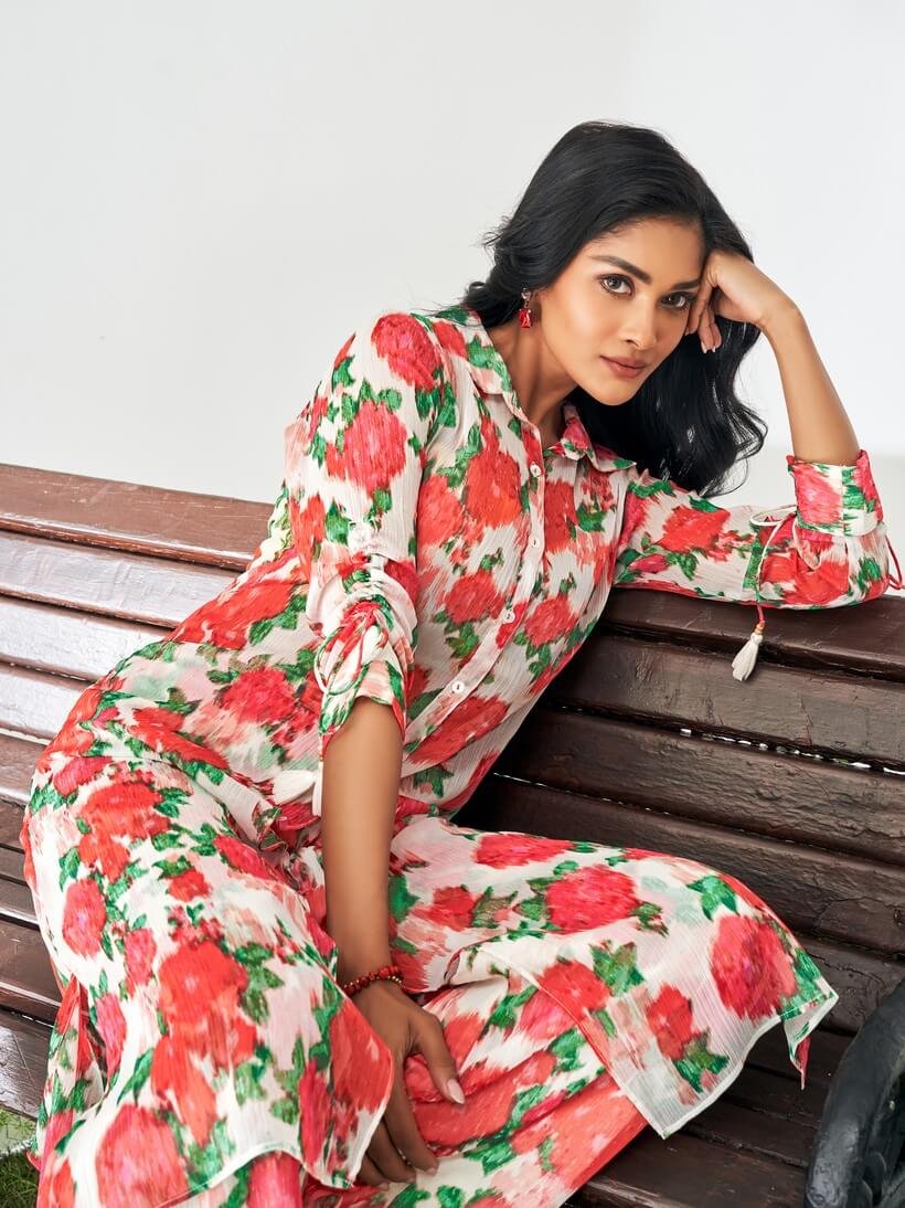 Brighten your look with the Rose Red Floral Print Poly Chiffon Co-Ord Set. image 3