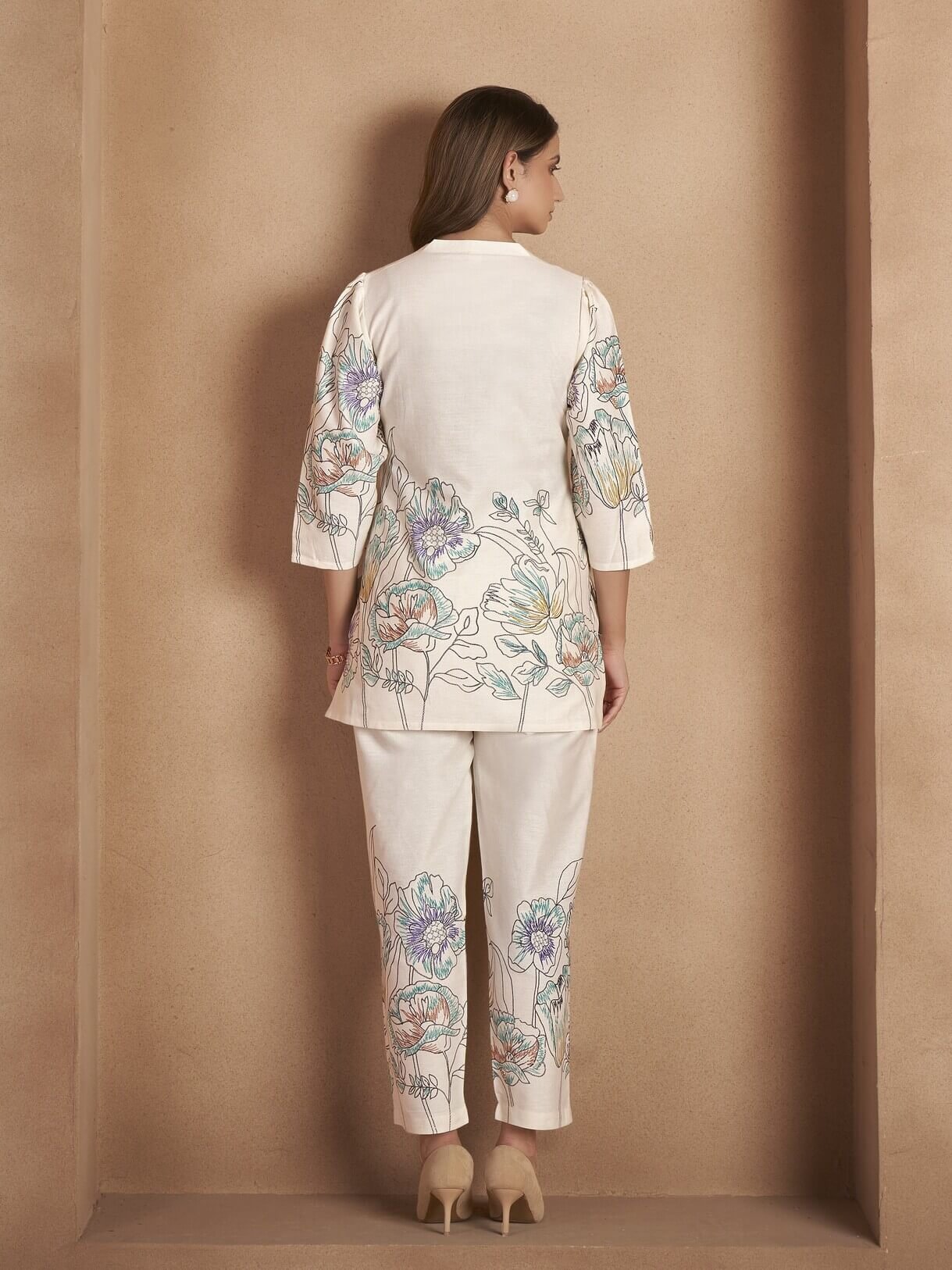 Feel fabulous in the White Pure Cotton Floral Printed Co-Ord Set. image 2