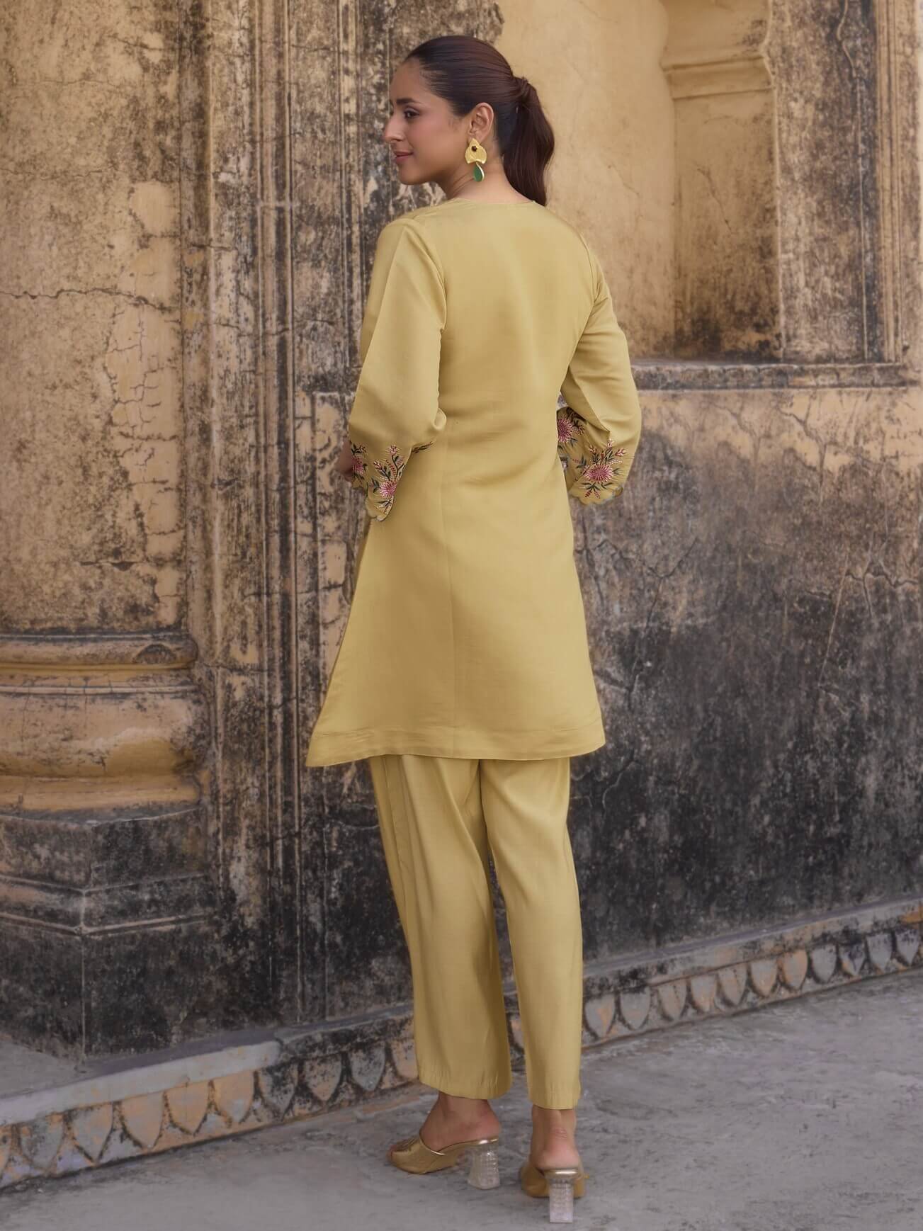 Experience the Elegance of the Yellow Embroidered Roman Silk Co-Ord Set image 2