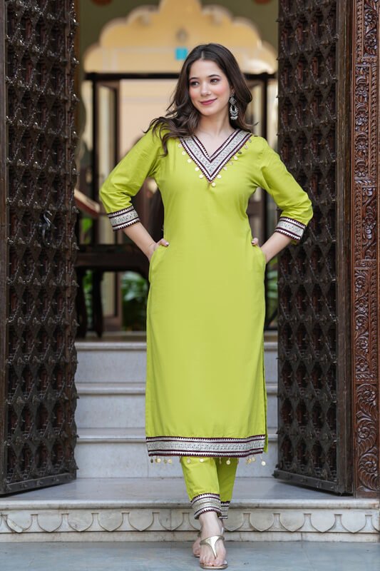 Enhance Your Look with Green Cotton Kurta and Pant Set with Zari Work image 3